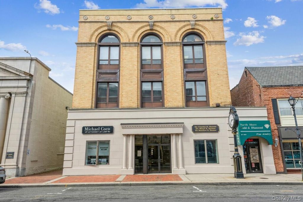 15 Glen Street 206, Glen Cove, NY 11542 — exterior
