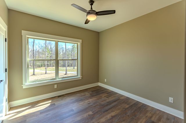 739 Long Mountain Rd, Mcminnville, TN 37110