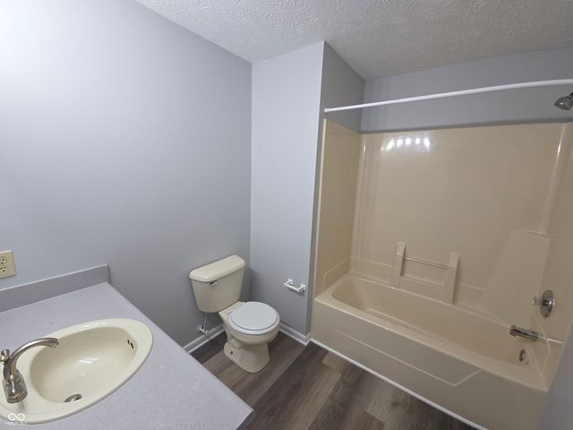 5438 Nighthawk Drive, Indianapolis, IN 46254