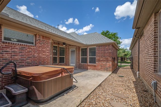 768 Apeldoorn Lane, Keller, TX 76248
