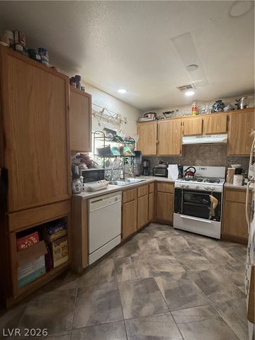 5324 Jungle Orchard Street, North Las Vegas, NV 89031