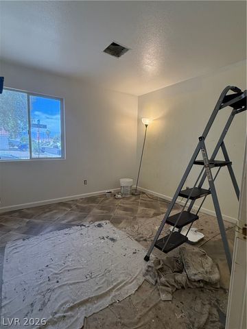 5324 Jungle Orchard Street, North Las Vegas, NV 89031