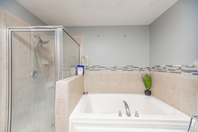16146 Hillcrest Circle, Orland Park, IL 60467