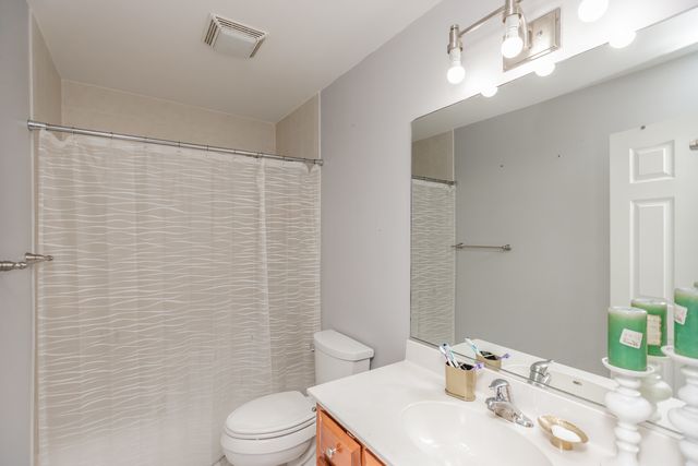16146 Hillcrest Circle, Orland Park, IL 60467