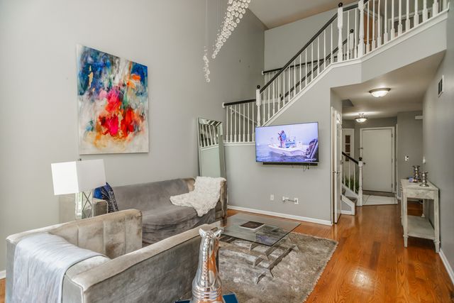 16146 Hillcrest Circle, Orland Park, IL 60467