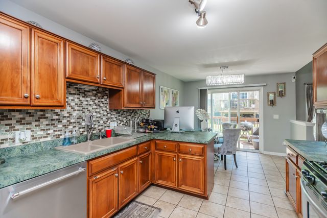 16146 Hillcrest Circle, Orland Park, IL 60467