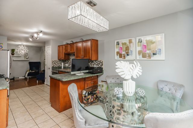 16146 Hillcrest Circle, Orland Park, IL 60467