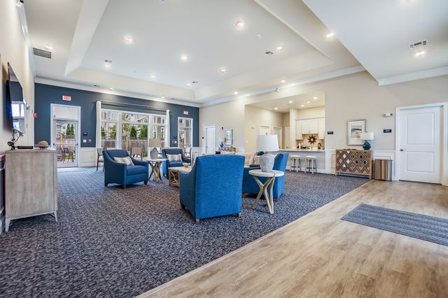 401 Emery 406, Sudbury, MA 01776