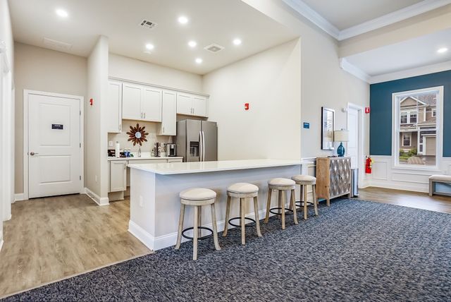 401 Emery 406, Sudbury, MA 01776