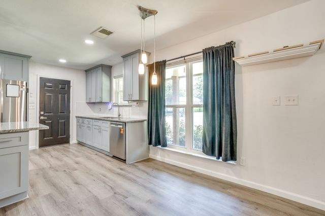 314 Bernice Court, Burleson, TX 76028