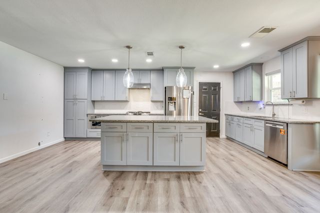 314 Bernice Court, Burleson, TX 76028