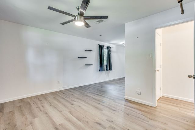 314 Bernice Court, Burleson, TX 76028