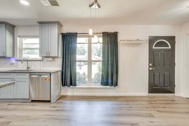 314 Bernice Court, Burleson, TX 76028