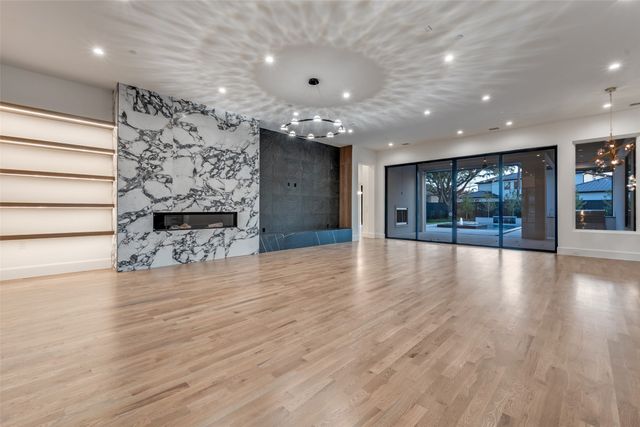 6006 Meadow Crest, Dallas, TX 75230