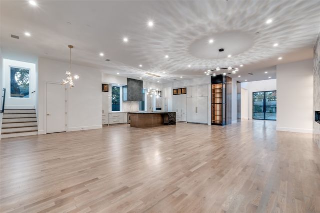 6006 Meadow Crest, Dallas, TX 75230