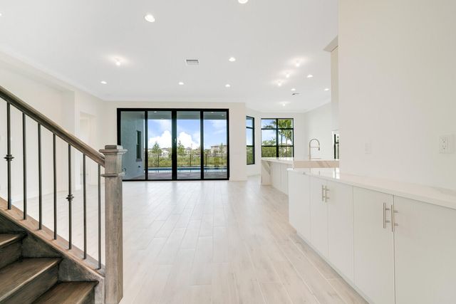 13353 Bernoulli Way, Palm Beach Gardens, FL 33418