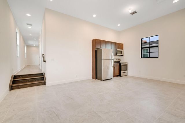 13353 Bernoulli Way, Palm Beach Gardens, FL 33418