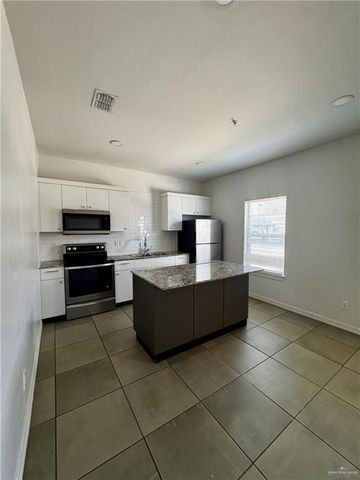 901 E Redbud Avenue 302, Mcallen, TX 78504