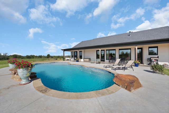 9855 S US Highway 377, Dublin, TX 76446