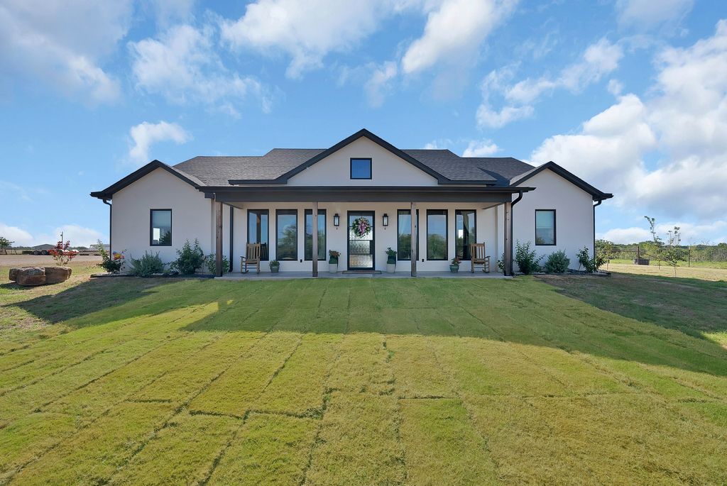 9855 S US Highway 377, Dublin, TX 76446
