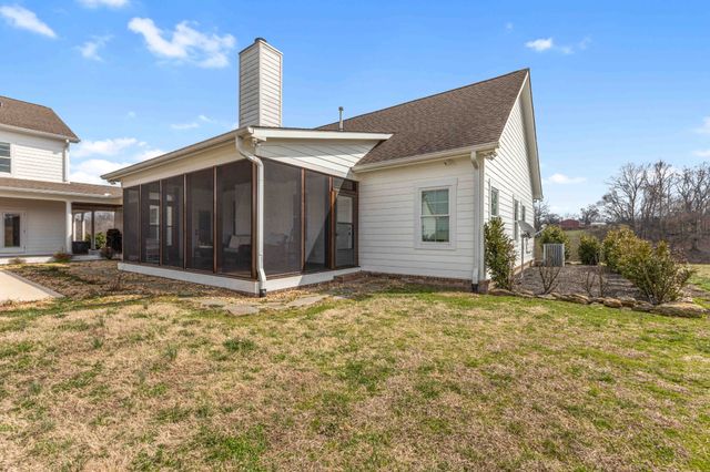 1103 Rogues Fork Rd, Bethpage, TN 37022