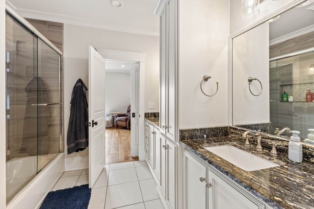 1103 Rogues Fork Rd, Bethpage, TN 37022