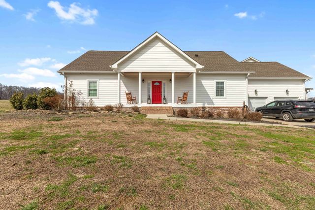 1103 Rogues Fork Rd, Bethpage, TN 37022