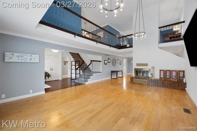 38890 Santa Barbara Street, Clinton Township, MI 48036