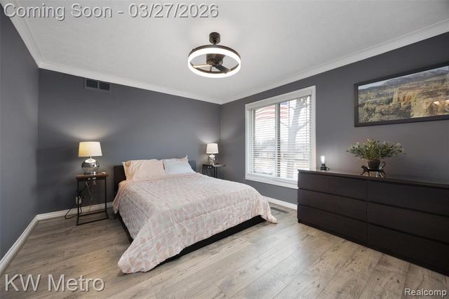 38890 Santa Barbara Street, Clinton Township, MI 48036