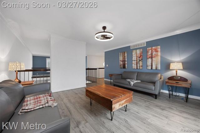 38890 Santa Barbara Street, Clinton Township, MI 48036