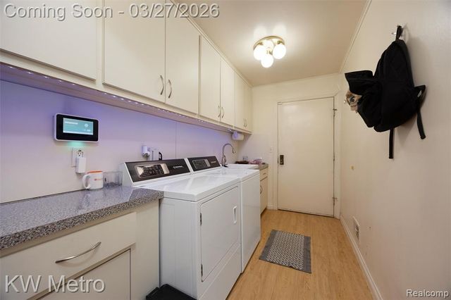 38890 Santa Barbara Street, Clinton Township, MI 48036