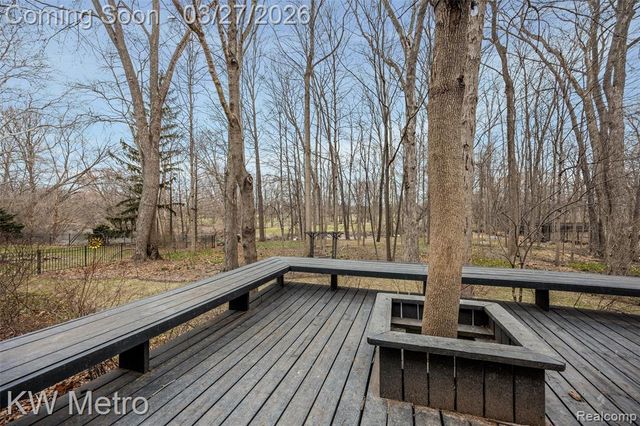 38890 Santa Barbara Street, Clinton Township, MI 48036