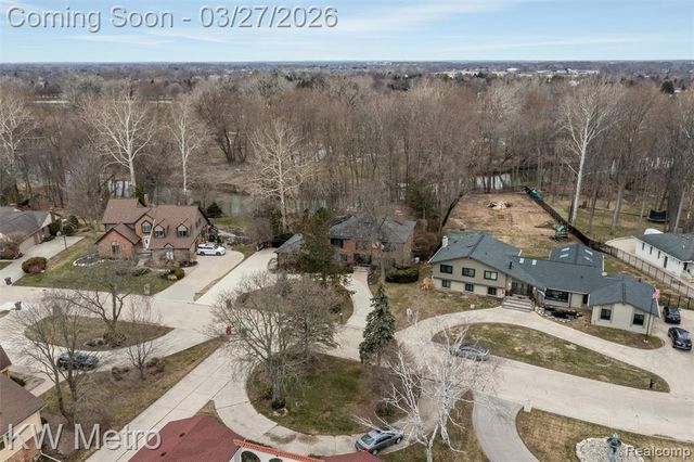 38890 Santa Barbara Street, Clinton Township, MI 48036