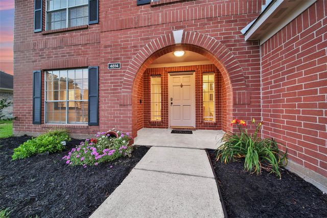 4814 E Columbary Drive, Rosenberg, TX 77471
