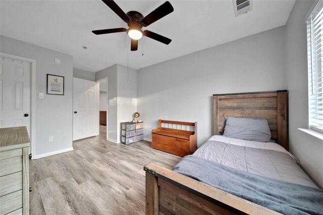 4814 E Columbary Drive, Rosenberg, TX 77471