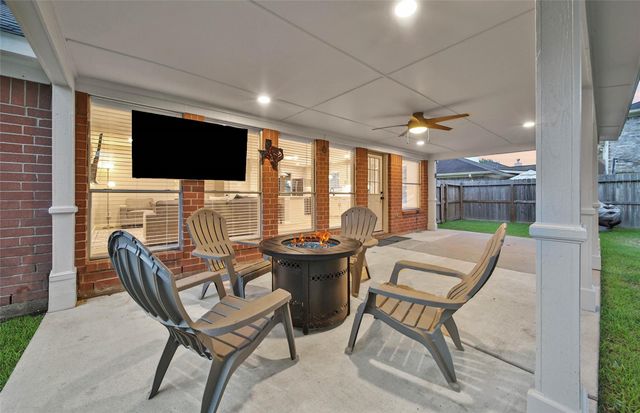 4814 E Columbary Drive, Rosenberg, TX 77471