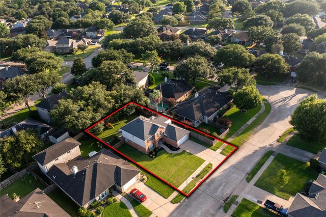 4814 E Columbary Drive, Rosenberg, TX 77471