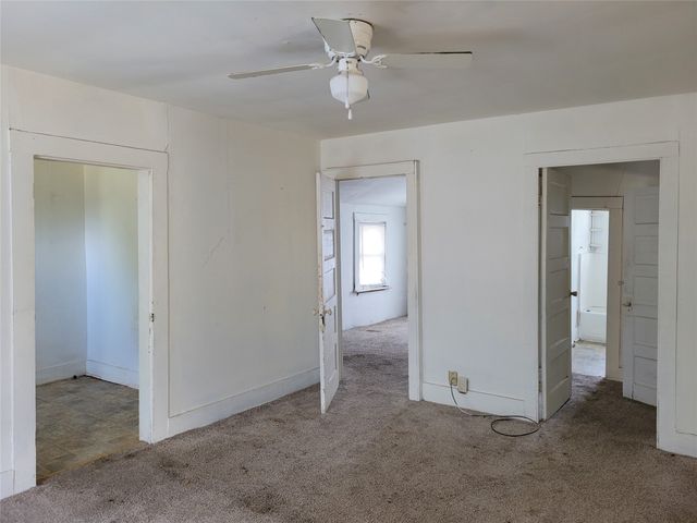 370 NE 5TH, Paris, TX 75460