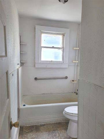 370 NE 5TH, Paris, TX 75460