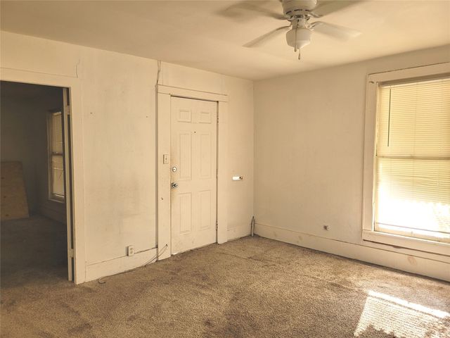 370 NE 5TH, Paris, TX 75460