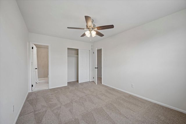 3344 KAYFORD CIR, Philadelphia, PA 19114