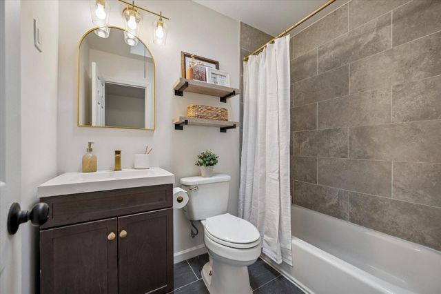 3344 KAYFORD CIR, Philadelphia, PA 19114