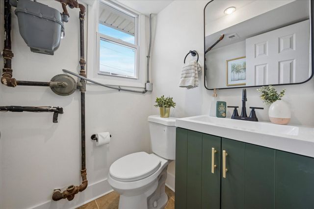 3344 KAYFORD CIR, Philadelphia, PA 19114