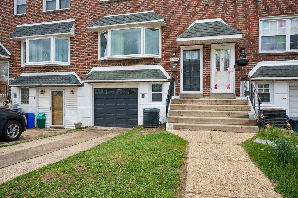 3344 KAYFORD CIR, Philadelphia, PA 19114