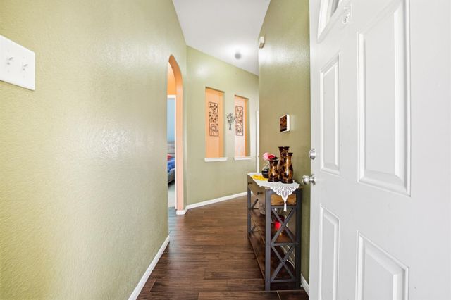 2315 Shady Tree Lane, Conroe, TX 77301