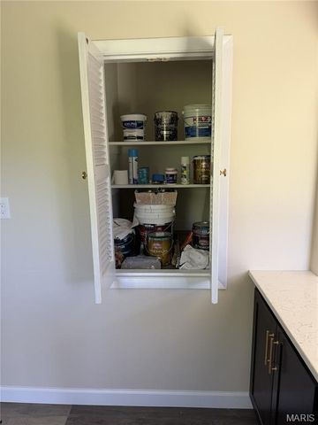 6841 Thurston Avenue, Berkeley, MO 63134