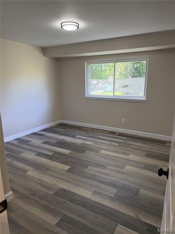 6841 Thurston Avenue, Berkeley, MO 63134