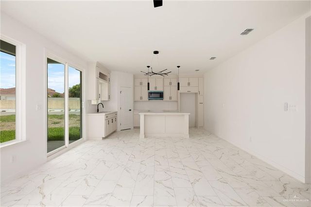 3527 K Center Street, Mcallen, TX 78503