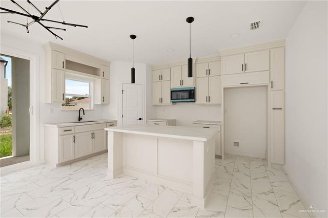 3527 K Center Street, Mcallen, TX 78503