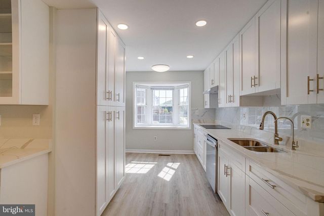 5943 SURRATTS VILLAGE DR, Clinton, MD 20735